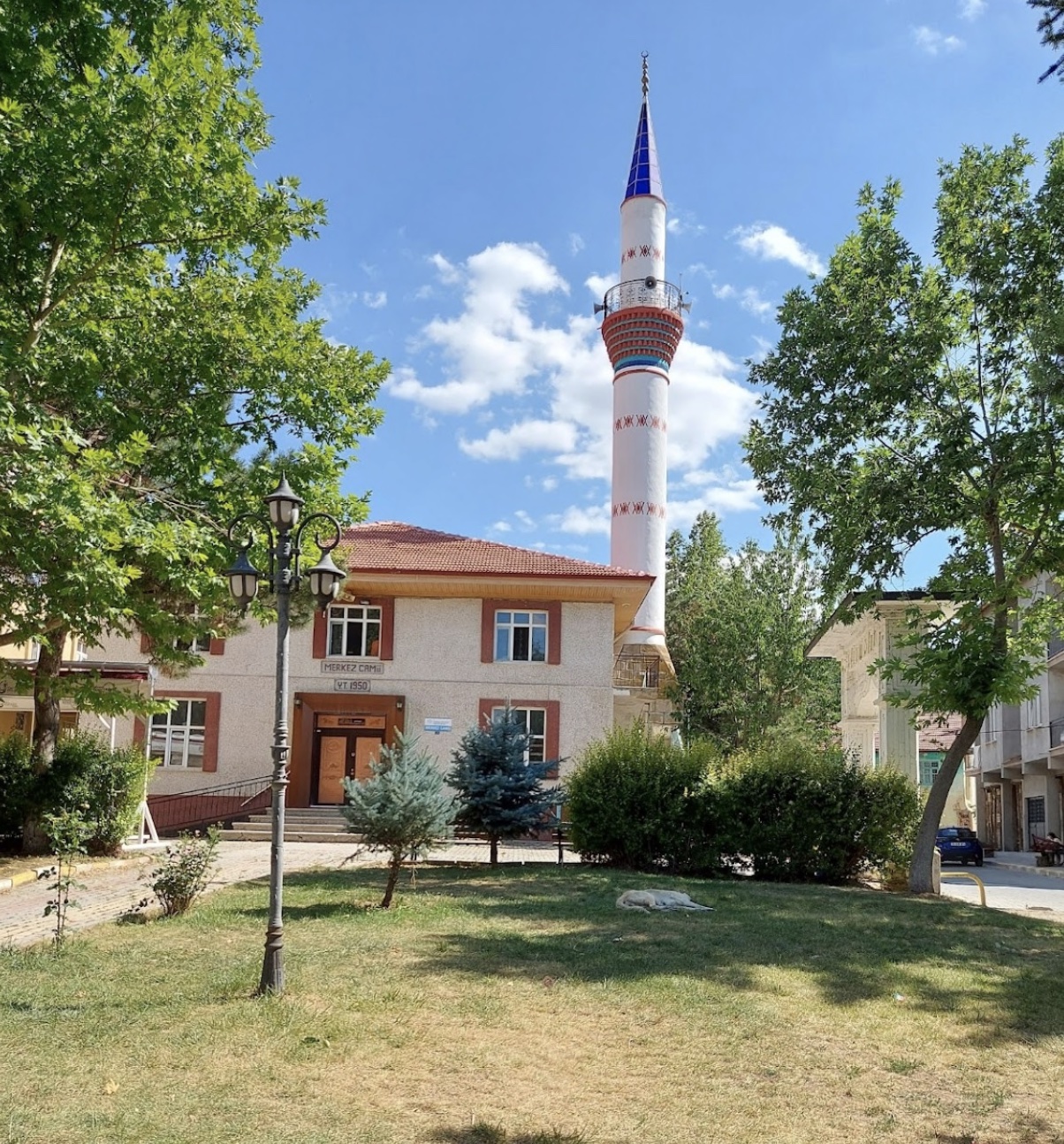Okcu Sinan Bey Türbesi